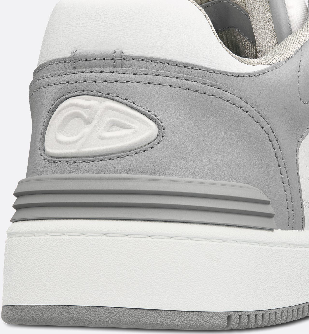 B57 Dribble Low-Top Sneaker
Dior Gray and White Smooth Calfskin with Beige and Black Dior Oblique Jacquard