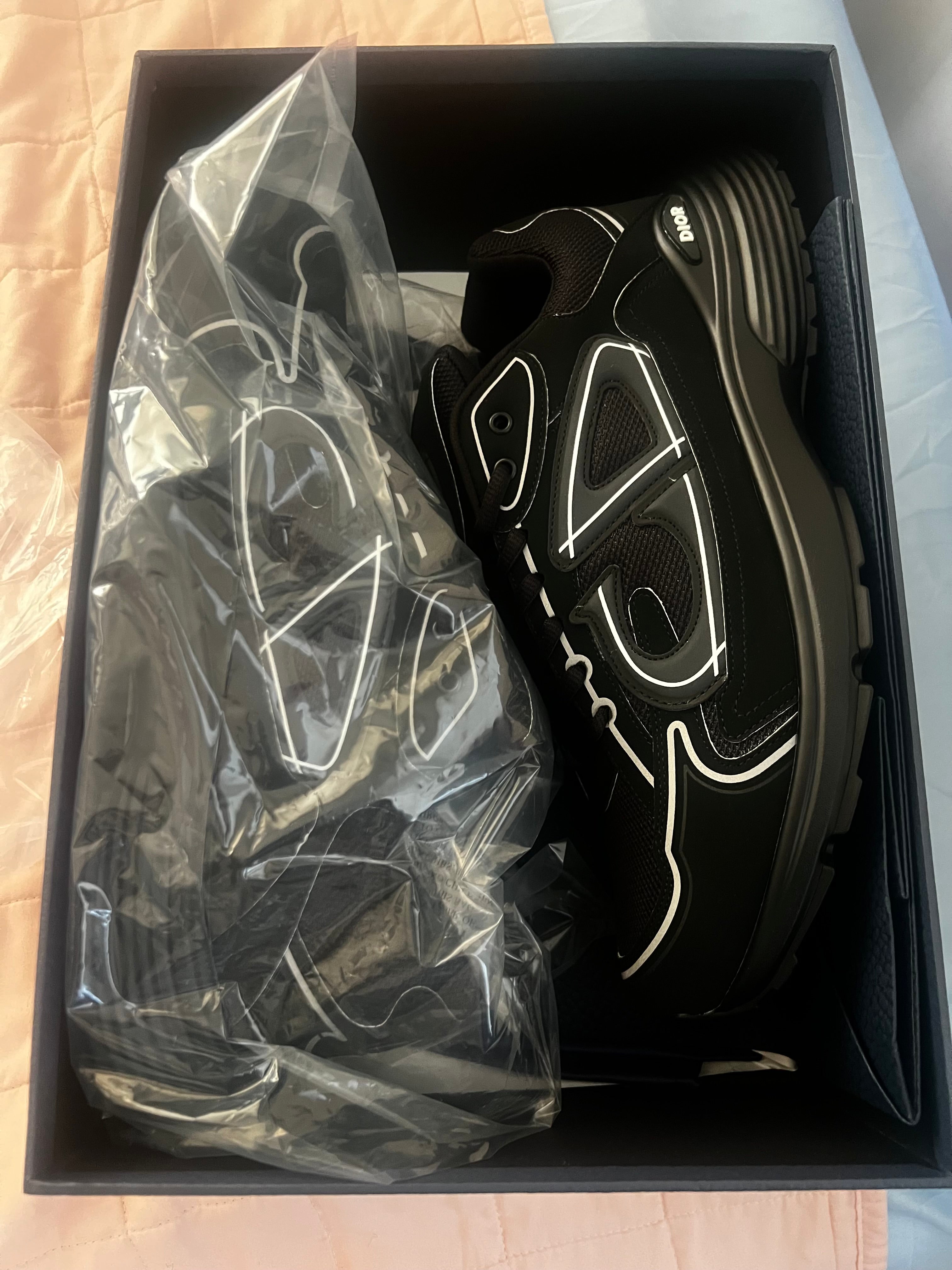 Dior B30 Countdown Sneaker
Black Technical Mesh and Black Technical Fabric