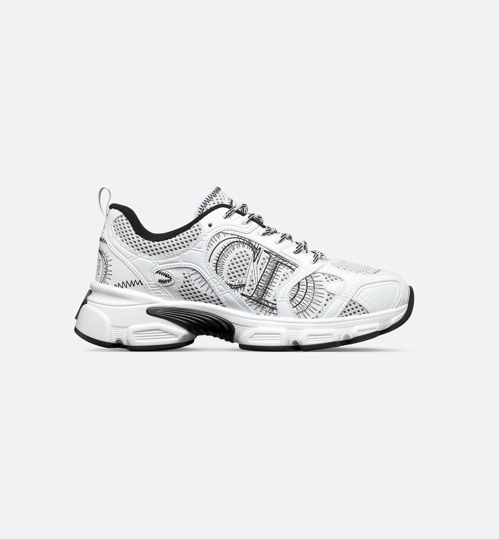 Dior Chrono Sneaker
Mesh with White and Black Leather-Effect Panels