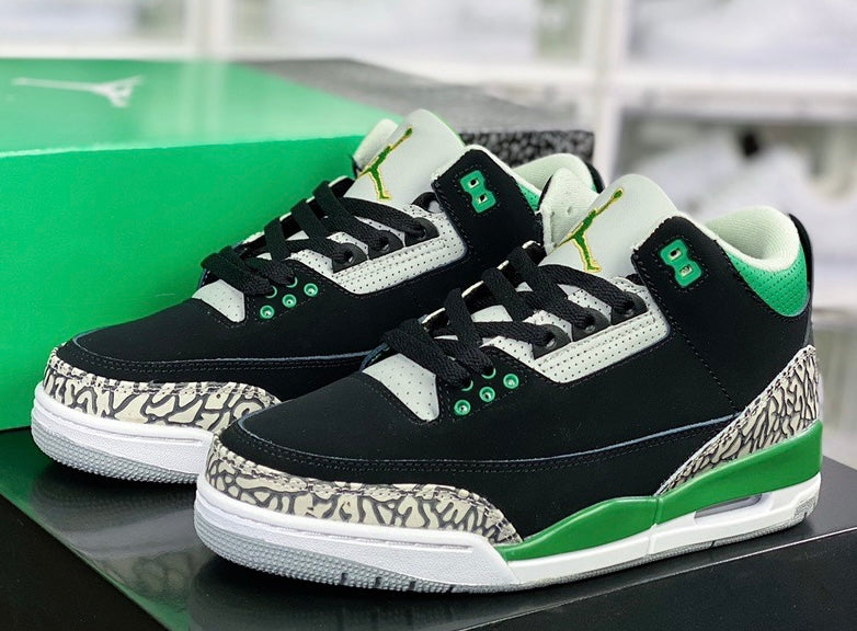 Jordan
Air Jordan 3 Retro "Pine Green" sneakers