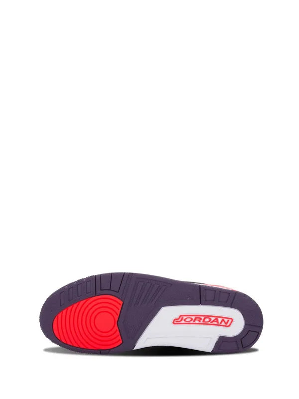 Jordan
Air Jordan 3 Retro sneakers