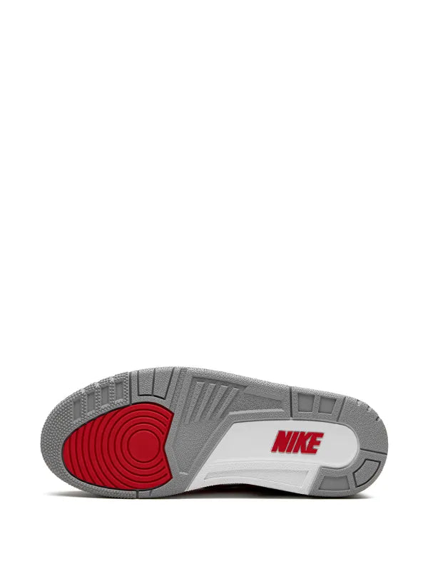 Jordan
Air Jordan 3 Retro "Red Cement/Unite" sneakers