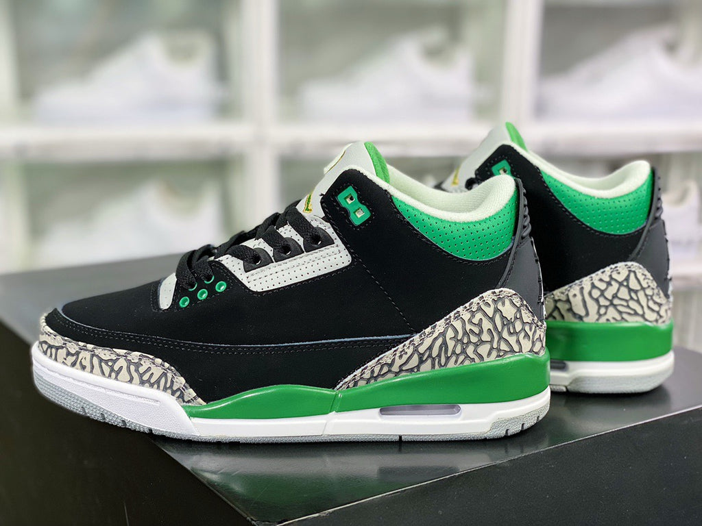 Jordan
Air Jordan 3 Retro "Pine Green" sneakers