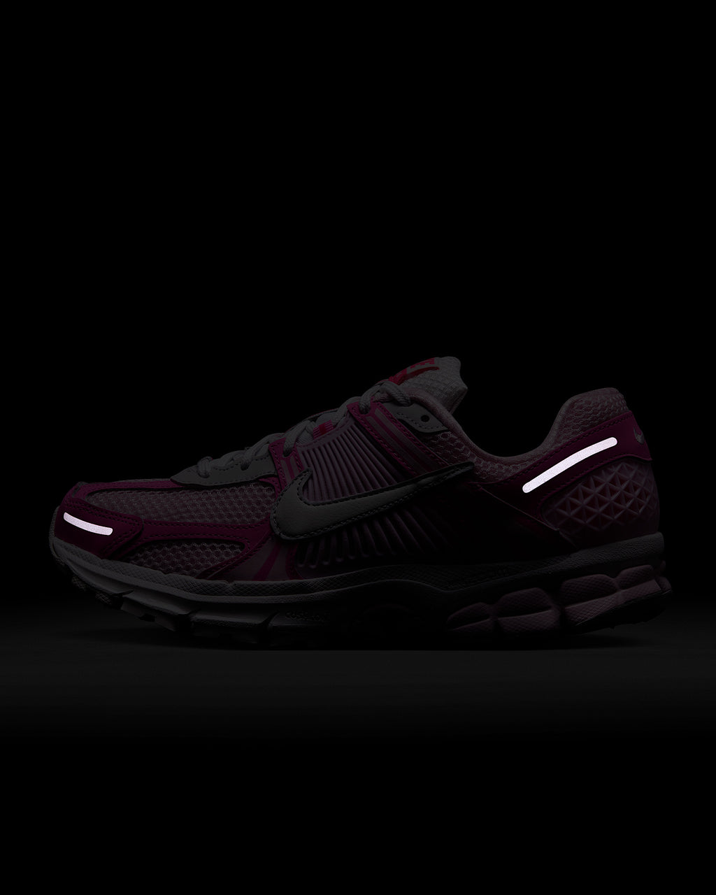 Nike Zoom Vomero 5 Women's Shoes