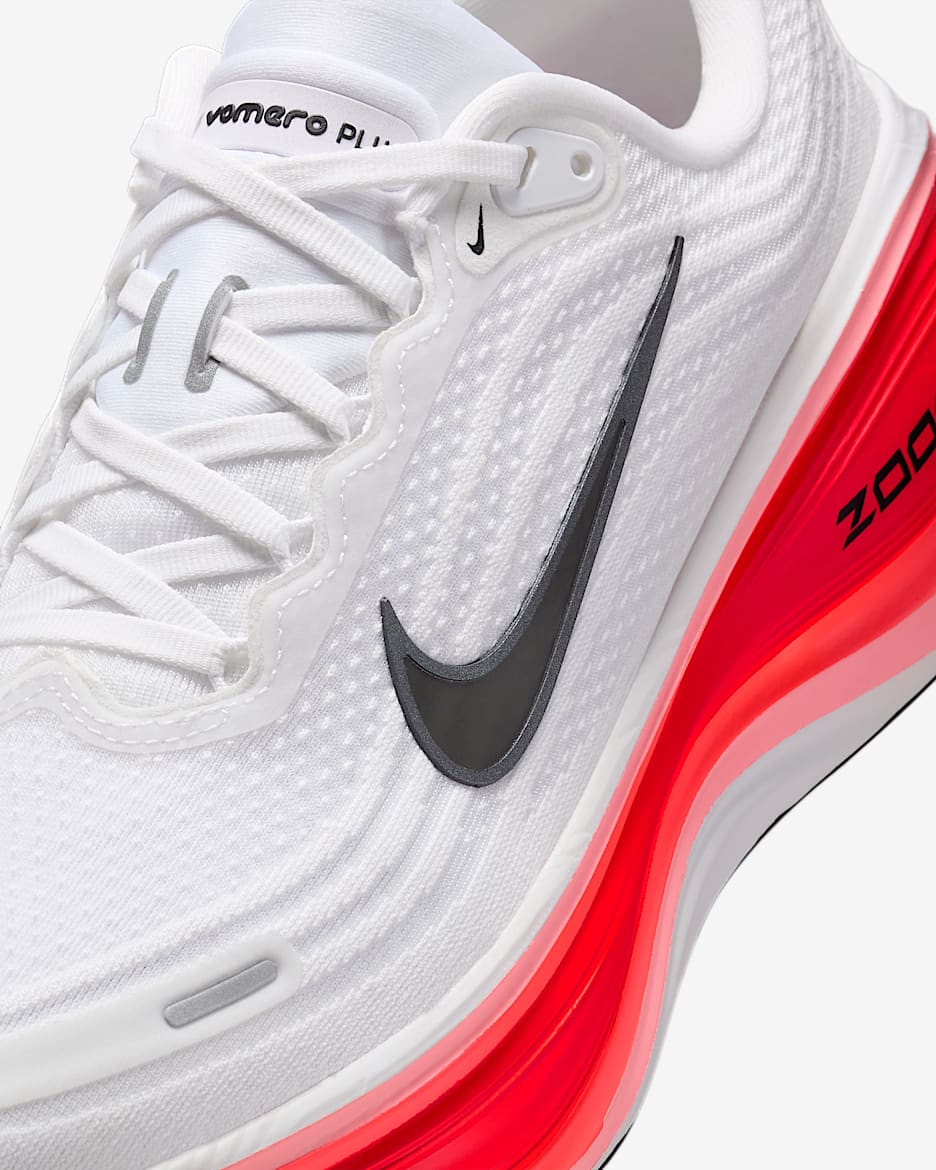 Nike Vomero Plus
Men's Road Running Shoes